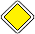 Знак "Главная дорога" в векторе